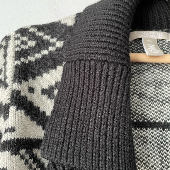 Banana Republic Western Made with Italian Yarn Merino Wool Cardigan Size Medium - Picture 12 of 12